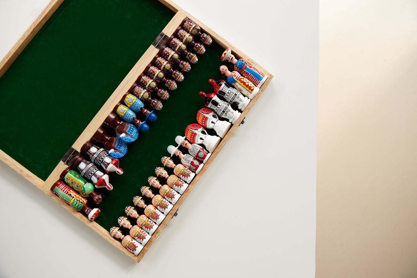 Handmade Chess Set with a flaw - NO.3 - Four Leaves