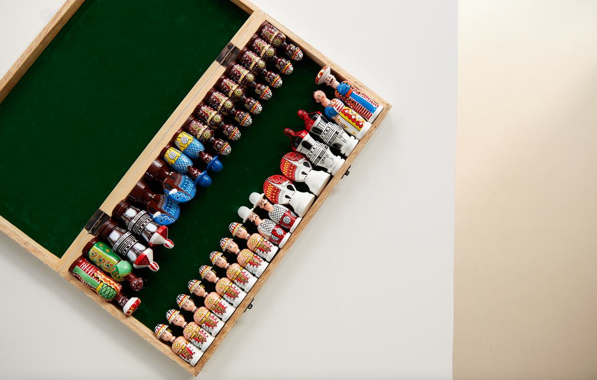 Handmade chess set - Four Leaves